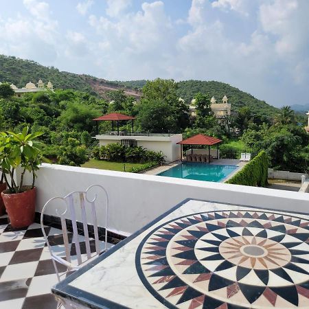 Aura Gold Resort Udaipur Exterior photo