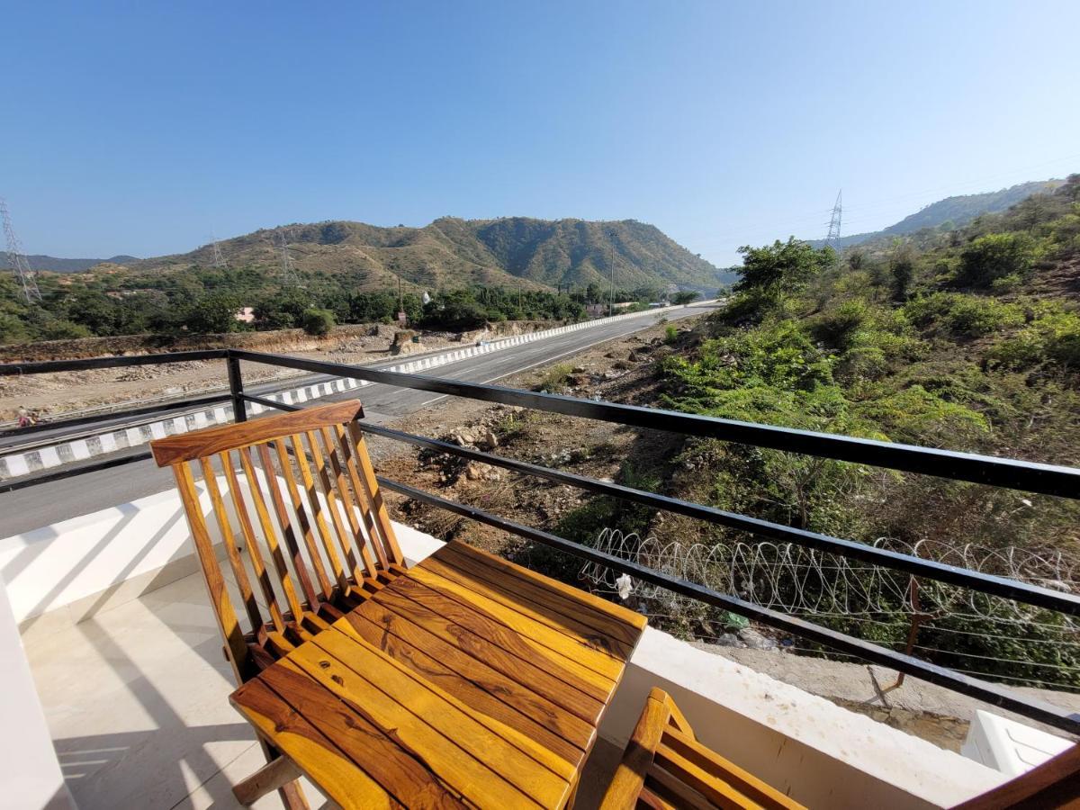Aura Gold Resort Udaipur Exterior photo