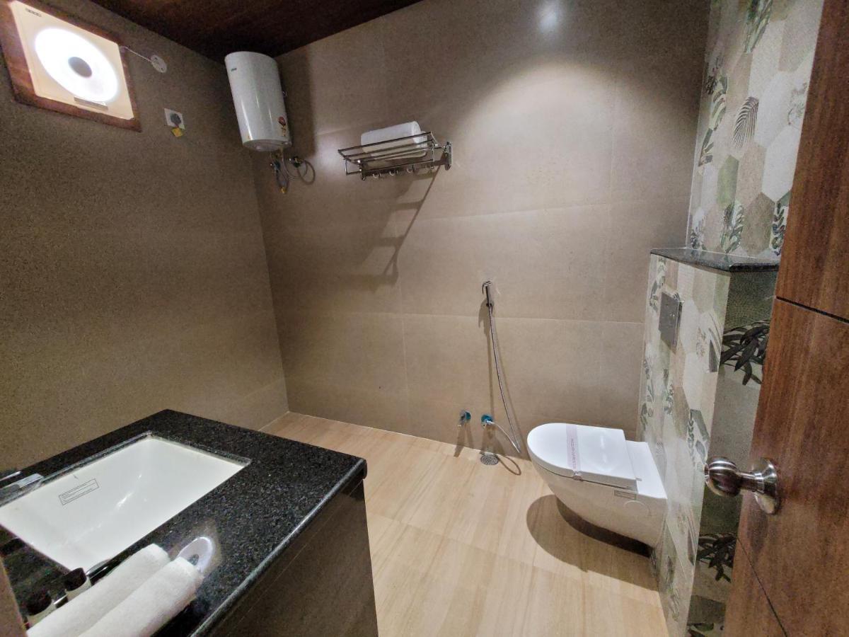 Aura Gold Resort Udaipur Exterior photo