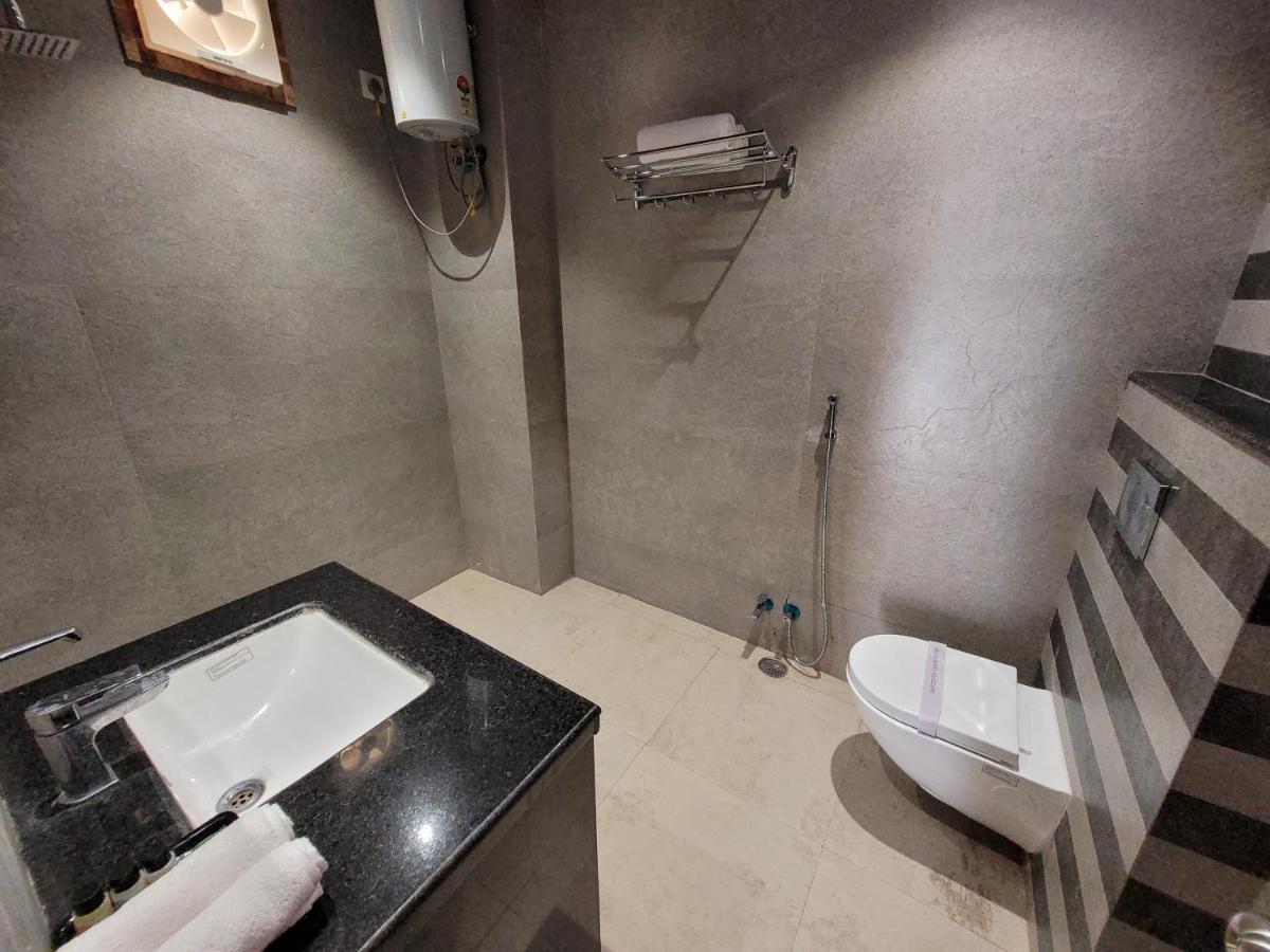 Aura Gold Resort Udaipur Exterior photo