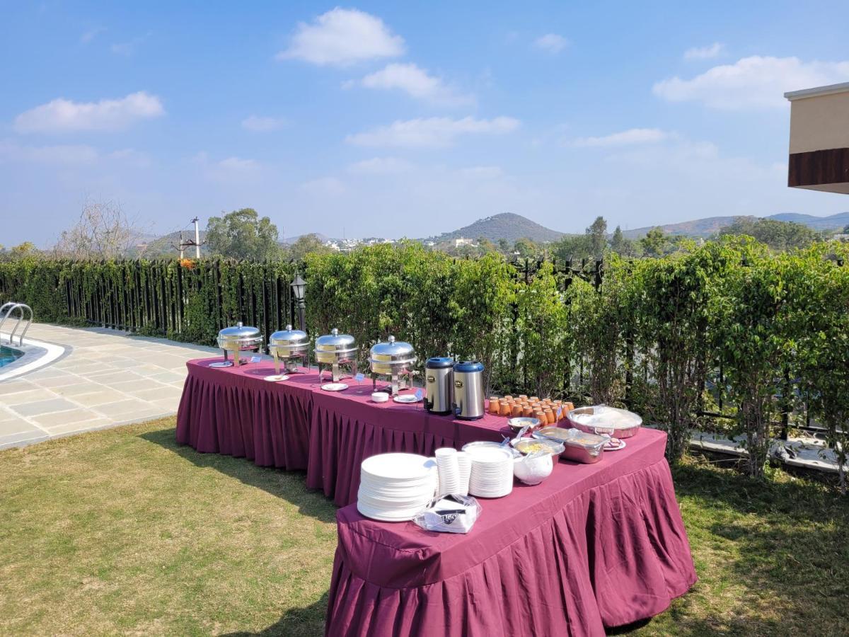 Aura Gold Resort Udaipur Exterior photo